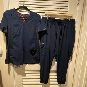 NWOT Koi Basic Scrub Set - Jogger Srubs - Petite - Navy Blue